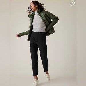 Athleta Endless Cargo High Rise Jogger. black. Size 16